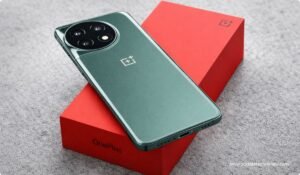 oneplus 13, oneplus 13R, oneplus 13 review, oneplus 13 price in india, oneplus 13 full specs, oneplus 13 features, oneplus 13 camera review, OnePlus 13 Front Design Image, OnePlus 13 Back Panel Photo, OnePlus 13 Camera Sample, OnePlus 13 Display Quality Image, OnePlus 13 Box Contents Photo, OnePlus 13 Performance Benchmark Image,